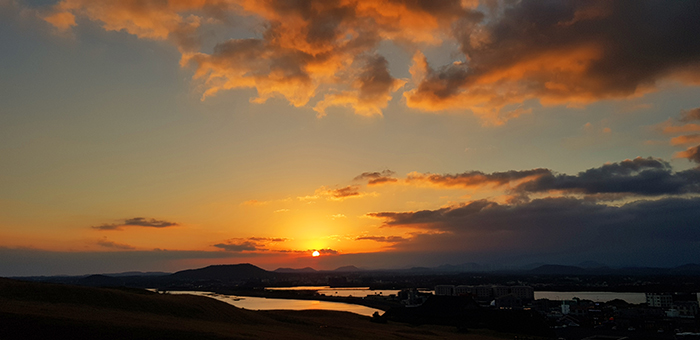  
The sunset view from Seongsan Ilchulbong is breathtaking.
